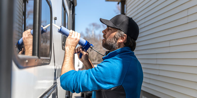 3 Signs that You Need RV Repair